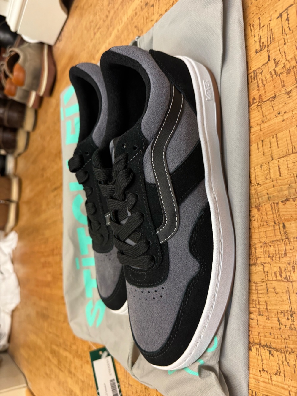 Vans Cruz 3.0 Low-Top Suede & Canvas Sneakers - Black & Gray. NWT